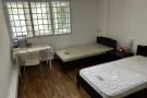 后港中心大牌853,大普通房,寻找女房客。无房东,可煮,空调,高速网,包水电,无中介费;联系房东庄先生90680721