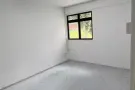 4人间女搭房