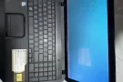 出售 东芝 Toshiba 笔记本电脑。