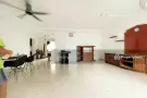 SengKang. 组屋. 。可以 6房客 盛港。大牌141。 。3房 + 1厅 。全家私 。有3空调 。立即可以搬进