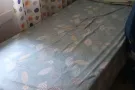 裕廊东地铁站招主人房女生床位，普通房男生床位，可报服务业地址。