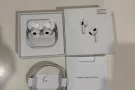 出售 苹果耳机AirPods3。