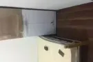 步行1分钟到阿裕尼 地铁站夫妻房出租，公寓主人房，有窗户，不可煮，即可入住