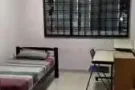 文礼附近大牌733普通房住一个人。