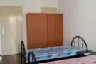 双层排屋普遍房有阳台招1女搭房$400,近玛丽蒙地铁站.