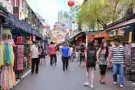 牛车水店铺出租，可用于百货，餐厅，位置好 250平米 位于一楼，可用于小百 租金