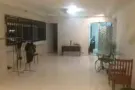 淡滨尼有男、女床位出租。