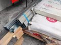 半价转让。两个新室内木门，隔间板，龙骨，未拆封，转让。武吉班让自提