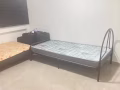 巴西立男女床位出租，两人间！四人间！客厅隔间！夫妻房！可报本屋服务业地址  先到先得  随时入住，可以煮饭，水电网全包。