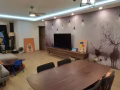 📢 三巴旺五房式祖屋出租！近地鐵站，生活便利！ 🏡