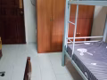 兀蘭女搭房三人間，可報地址，包水電網絡，靠近地鐵站。