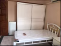 男性搭房出租，房間只住2人，靠近三巴旺地鉄站。 無中介費! 可報地址!