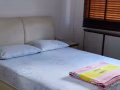 海军部地铁站有男搭房出租，三个人一间，随时可以入住