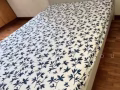 双人木床