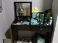 出售99%新梳妝檯！以及雙人床一張！全部加起來只需$150！自載！