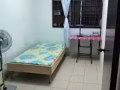 義順大牌762客廳靠窗隔間出租