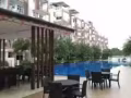 （無中介費）兀蘭Rosewood公寓2+1一樓帶小院，$1900 附近4所學校