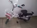 电动脚车