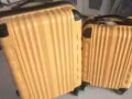 24寸的行李箱便宜出售，附赠一小行李箱
